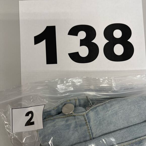 JustFab Jeans Acid Wash Women Size 22 with Belt - Picture 10 of 10